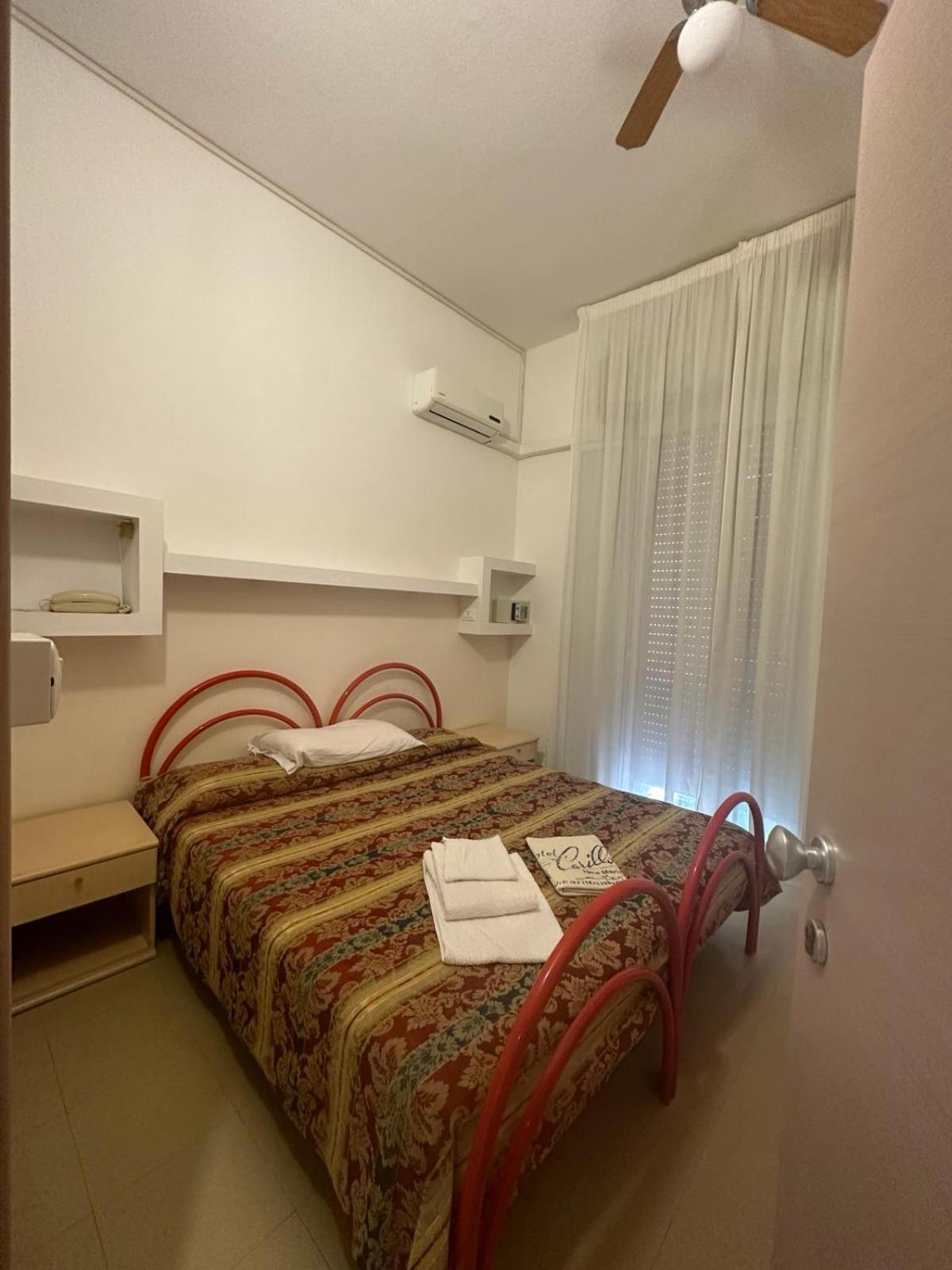 Hotel Carillon Белларія-Іджеа-Марина Екстер'єр фото